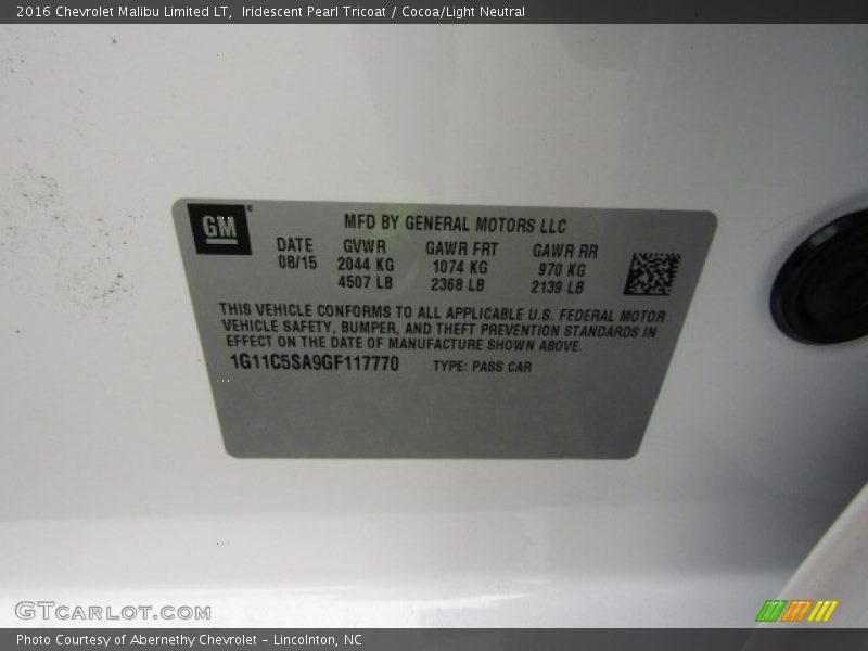 Iridescent Pearl Tricoat / Cocoa/Light Neutral 2016 Chevrolet Malibu Limited LT