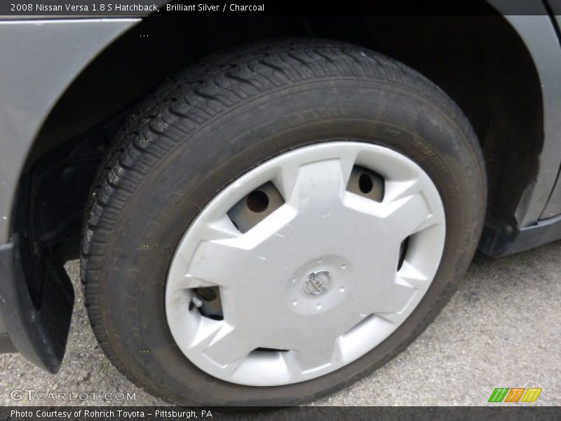 Brilliant Silver / Charcoal 2008 Nissan Versa 1.8 S Hatchback