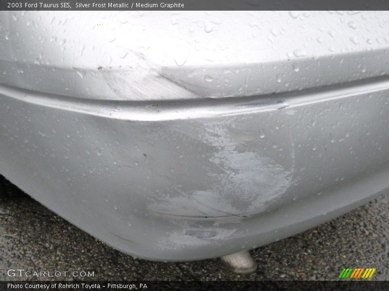 Silver Frost Metallic / Medium Graphite 2003 Ford Taurus SES