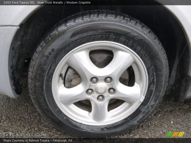 Silver Frost Metallic / Medium Graphite 2003 Ford Taurus SES