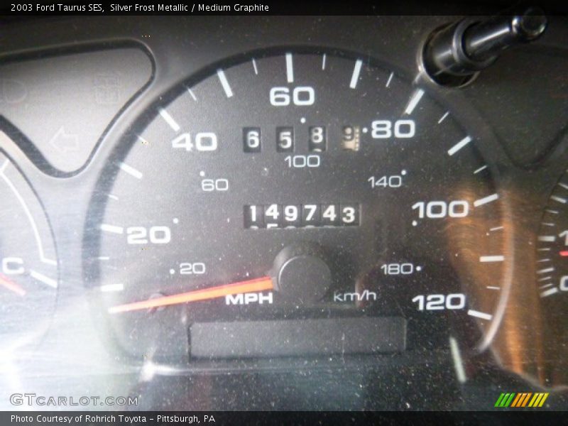 Silver Frost Metallic / Medium Graphite 2003 Ford Taurus SES