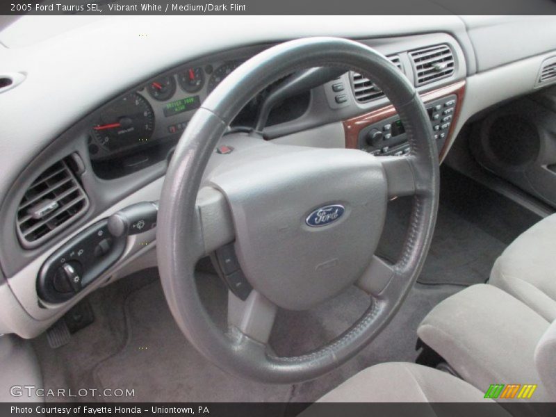 Vibrant White / Medium/Dark Flint 2005 Ford Taurus SEL