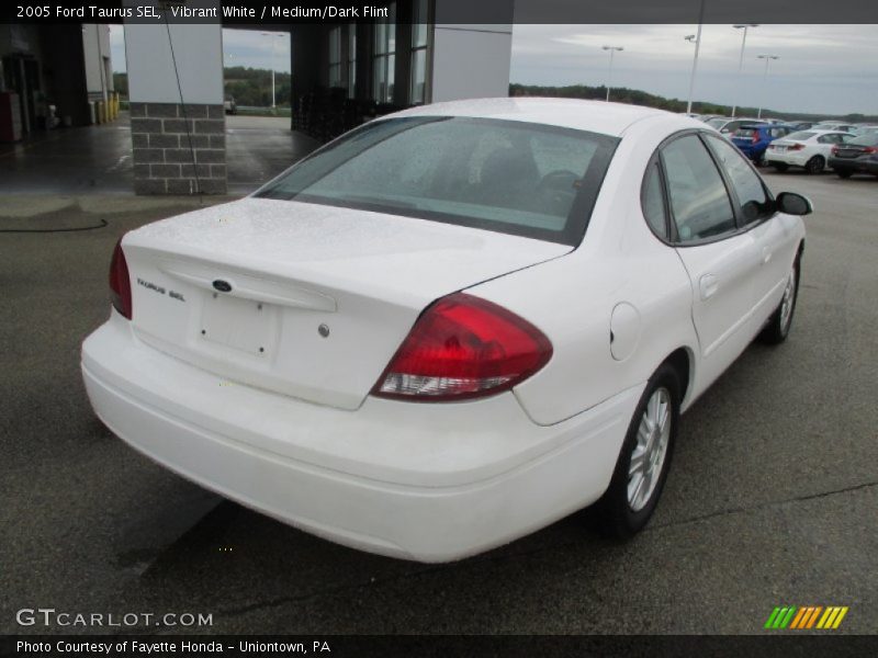 Vibrant White / Medium/Dark Flint 2005 Ford Taurus SEL