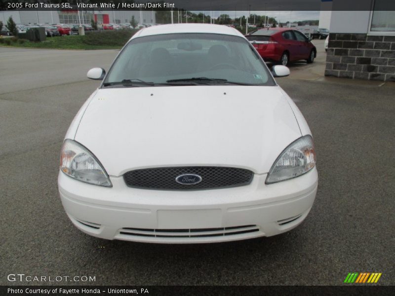 Vibrant White / Medium/Dark Flint 2005 Ford Taurus SEL