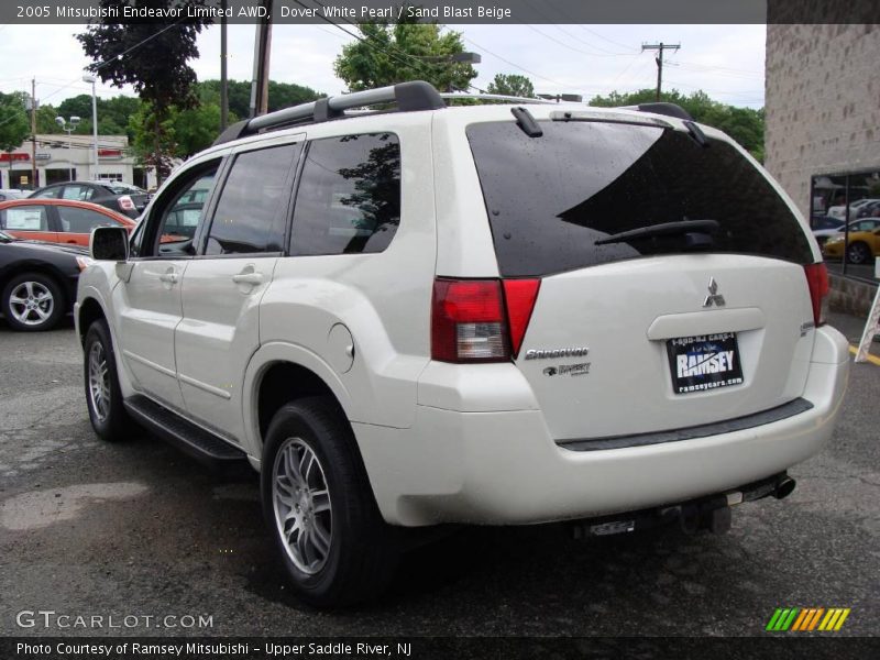 Dover White Pearl / Sand Blast Beige 2005 Mitsubishi Endeavor Limited AWD