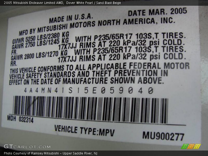Dover White Pearl / Sand Blast Beige 2005 Mitsubishi Endeavor Limited AWD