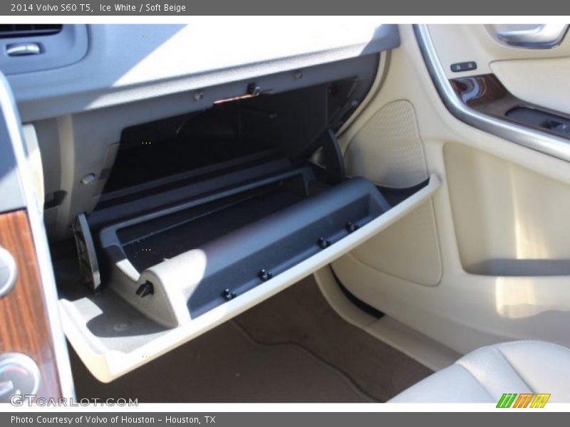 Ice White / Soft Beige 2014 Volvo S60 T5