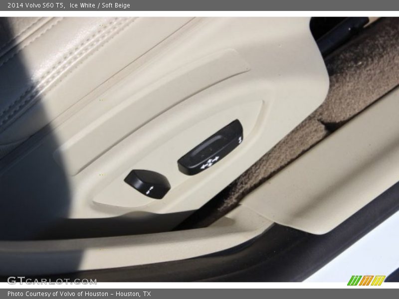 Ice White / Soft Beige 2014 Volvo S60 T5