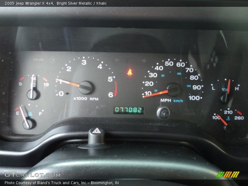 Bright Silver Metallic / Khaki 2005 Jeep Wrangler X 4x4