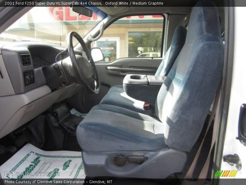 Oxford White / Medium Graphite 2001 Ford F250 Super Duty XL SuperCab 4x4 Chassis
