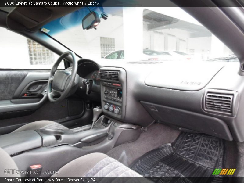 Arctic White / Ebony 2000 Chevrolet Camaro Coupe