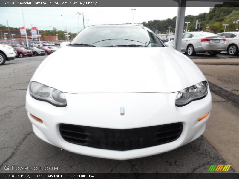 Arctic White / Ebony 2000 Chevrolet Camaro Coupe
