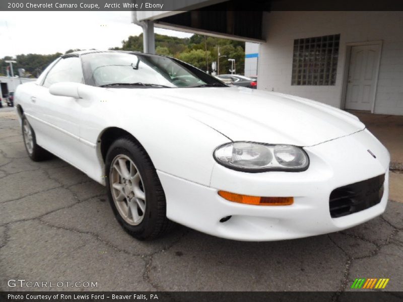 Arctic White / Ebony 2000 Chevrolet Camaro Coupe