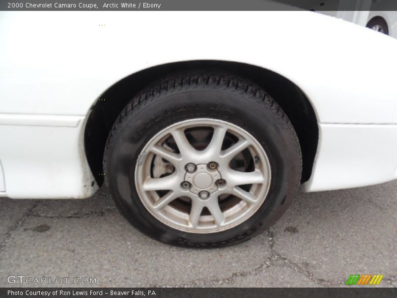 Arctic White / Ebony 2000 Chevrolet Camaro Coupe