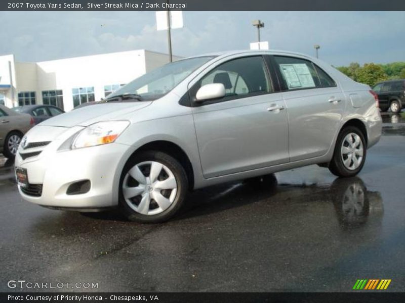 Silver Streak Mica / Dark Charcoal 2007 Toyota Yaris Sedan