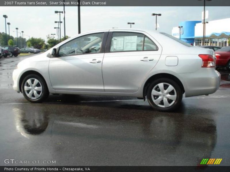 Silver Streak Mica / Dark Charcoal 2007 Toyota Yaris Sedan