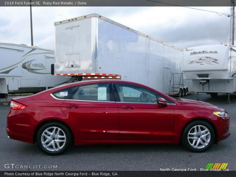 Ruby Red Metallic / Dune 2016 Ford Fusion SE