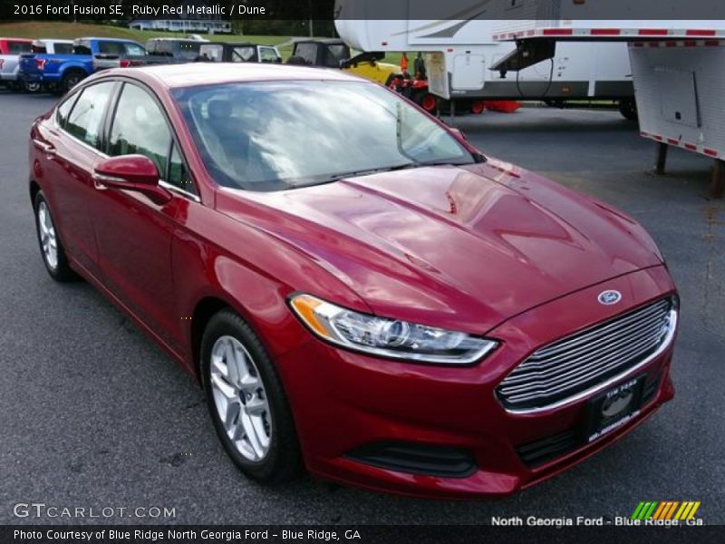 Ruby Red Metallic / Dune 2016 Ford Fusion SE