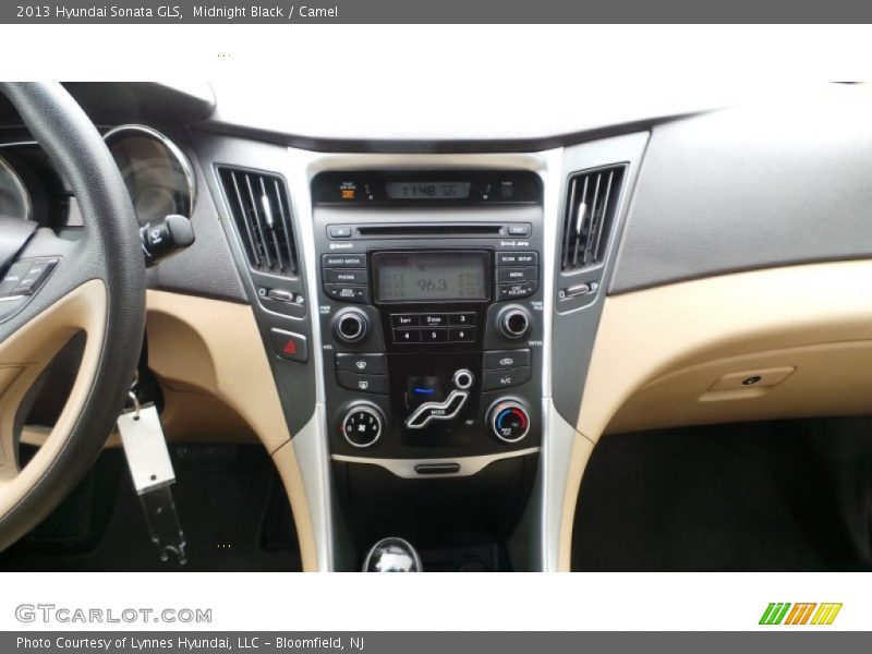 Midnight Black / Camel 2013 Hyundai Sonata GLS
