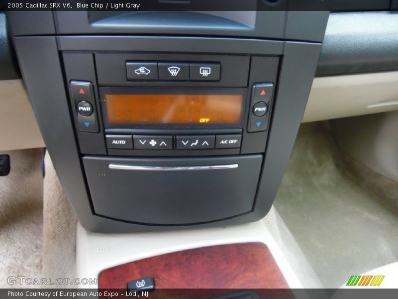 Blue Chip / Light Gray 2005 Cadillac SRX V6