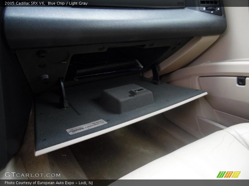 Blue Chip / Light Gray 2005 Cadillac SRX V6
