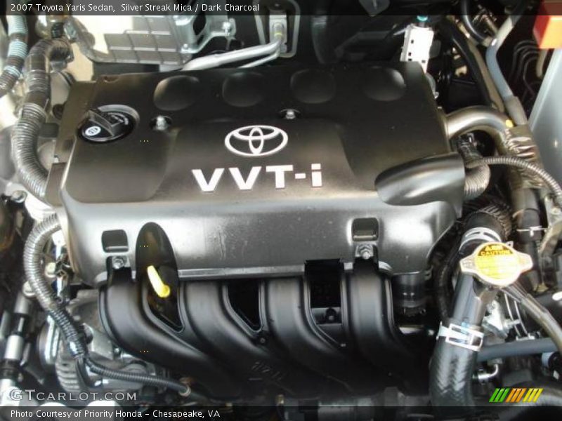 Silver Streak Mica / Dark Charcoal 2007 Toyota Yaris Sedan