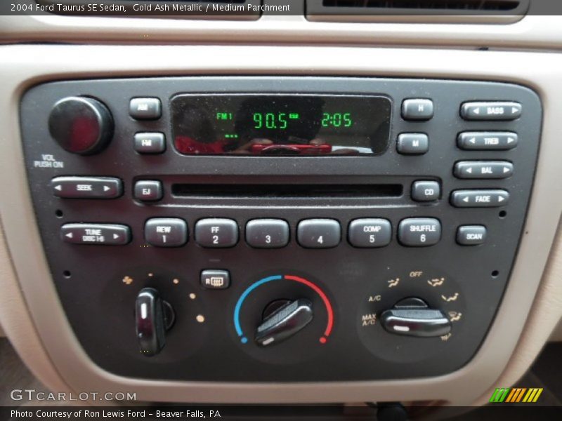 Gold Ash Metallic / Medium Parchment 2004 Ford Taurus SE Sedan