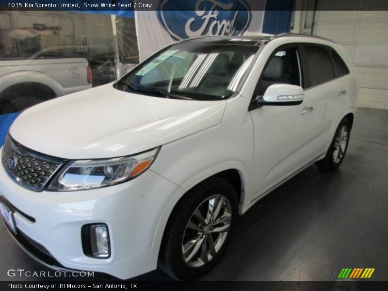Snow White Pearl / Gray 2015 Kia Sorento Limited