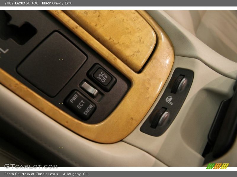 Black Onyx / Ecru 2002 Lexus SC 430