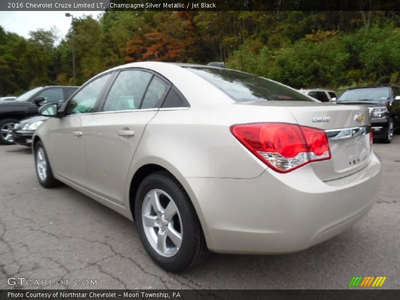 Champagne Silver Metallic / Jet Black 2016 Chevrolet Cruze Limited LT