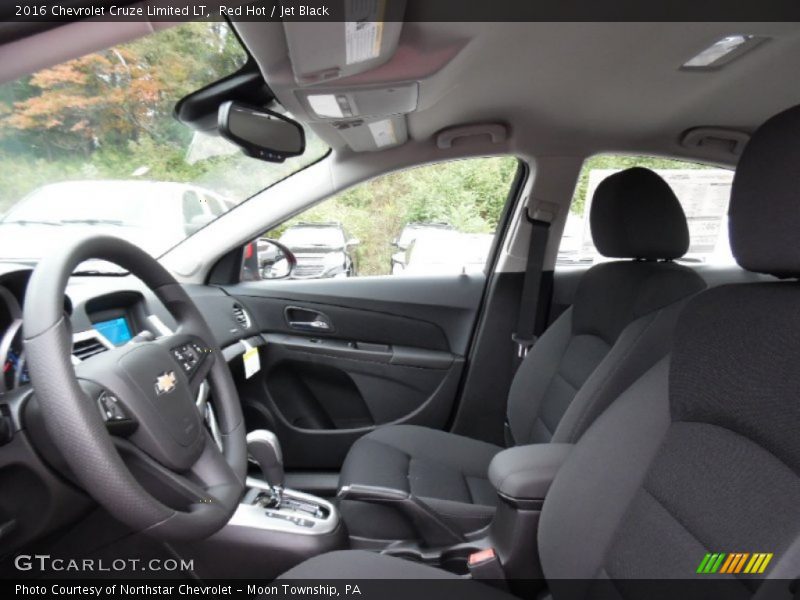 Red Hot / Jet Black 2016 Chevrolet Cruze Limited LT