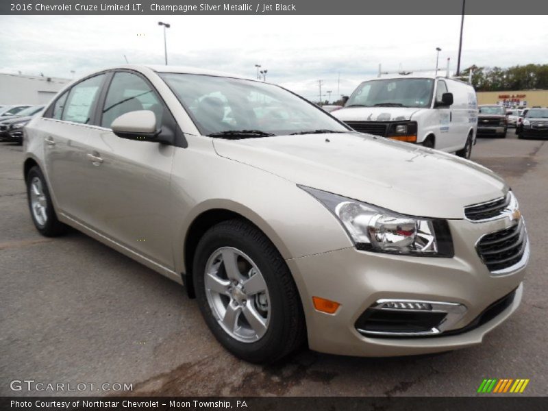 Champagne Silver Metallic / Jet Black 2016 Chevrolet Cruze Limited LT