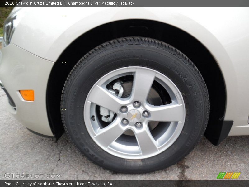 Champagne Silver Metallic / Jet Black 2016 Chevrolet Cruze Limited LT