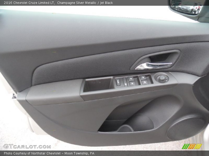 Champagne Silver Metallic / Jet Black 2016 Chevrolet Cruze Limited LT