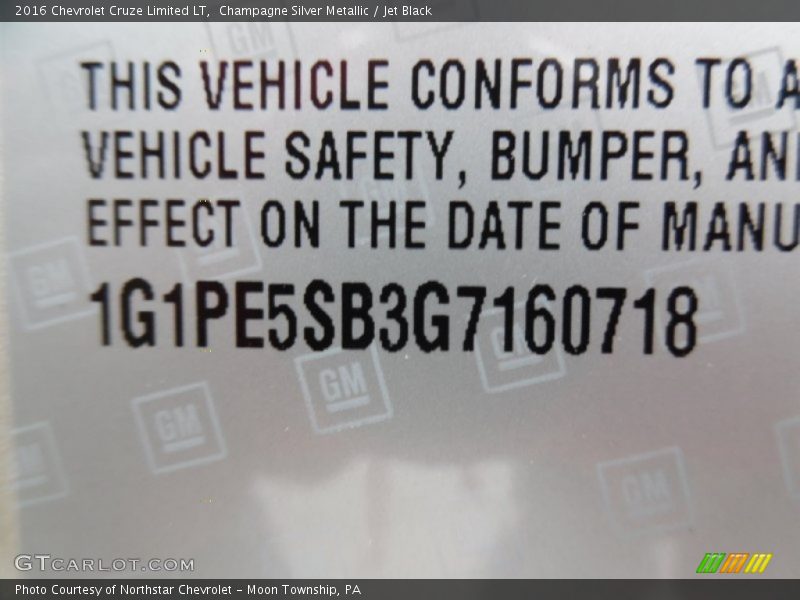 Champagne Silver Metallic / Jet Black 2016 Chevrolet Cruze Limited LT