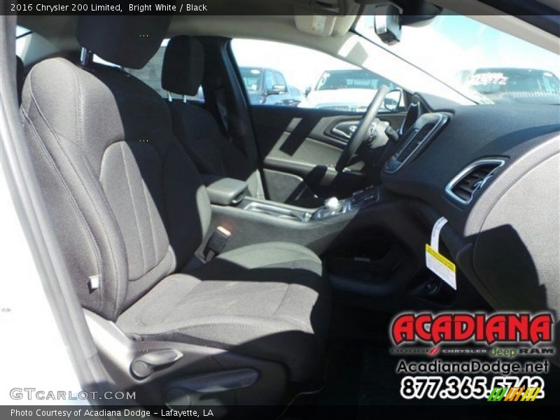 Bright White / Black 2016 Chrysler 200 Limited