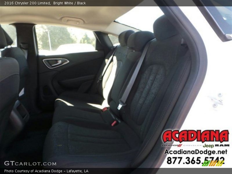 Bright White / Black 2016 Chrysler 200 Limited