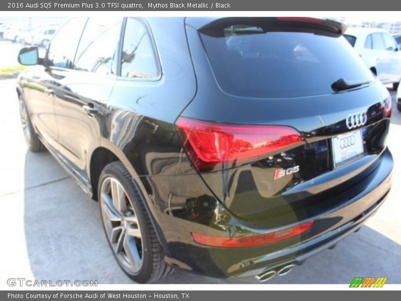 Mythos Black Metallic / Black 2016 Audi SQ5 Premium Plus 3.0 TFSI quattro
