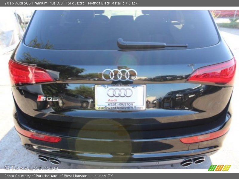 Mythos Black Metallic / Black 2016 Audi SQ5 Premium Plus 3.0 TFSI quattro