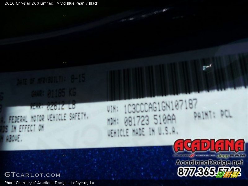 Vivid Blue Pearl / Black 2016 Chrysler 200 Limited
