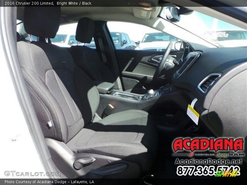 Bright White / Black 2016 Chrysler 200 Limited