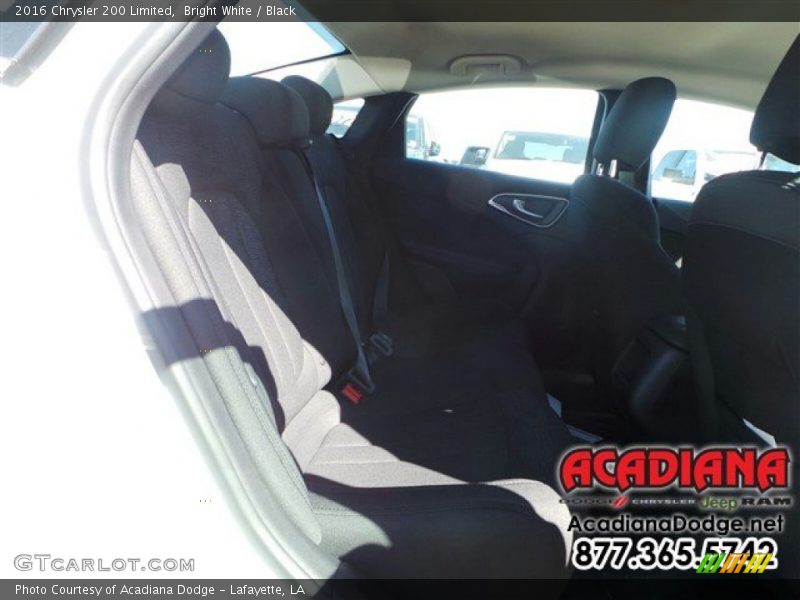 Bright White / Black 2016 Chrysler 200 Limited