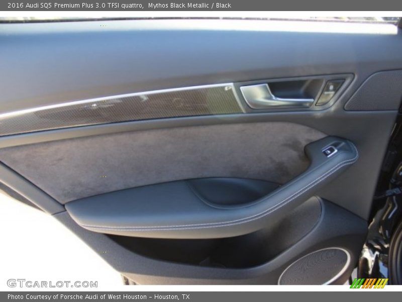Mythos Black Metallic / Black 2016 Audi SQ5 Premium Plus 3.0 TFSI quattro