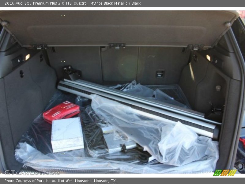 Mythos Black Metallic / Black 2016 Audi SQ5 Premium Plus 3.0 TFSI quattro
