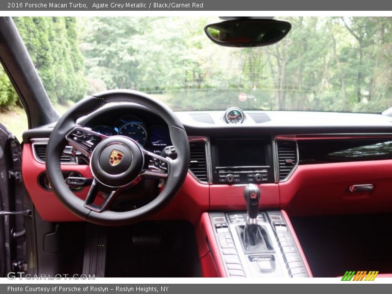 Dashboard of 2016 Macan Turbo