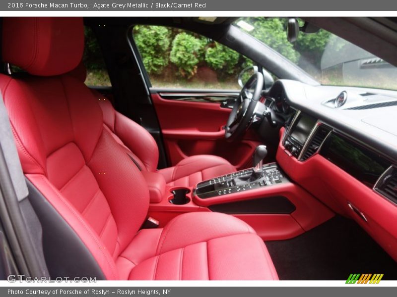 Front Seat of 2016 Macan Turbo