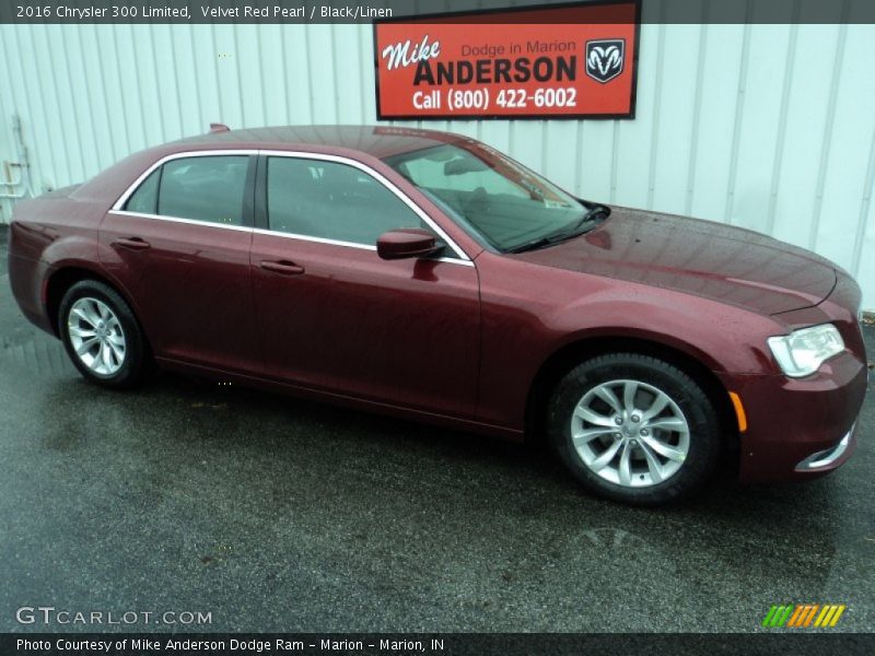 Velvet Red Pearl / Black/Linen 2016 Chrysler 300 Limited