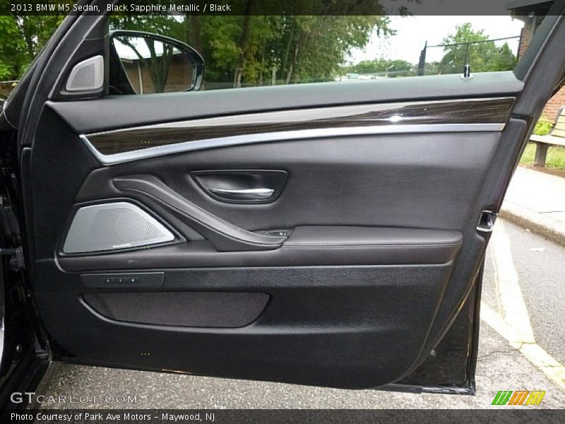 Black Sapphire Metallic / Black 2013 BMW M5 Sedan