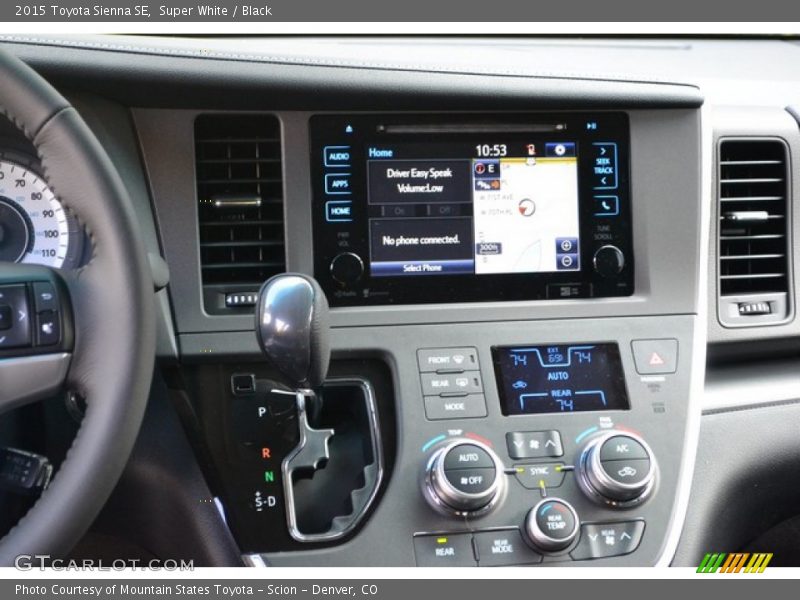 Super White / Black 2015 Toyota Sienna SE