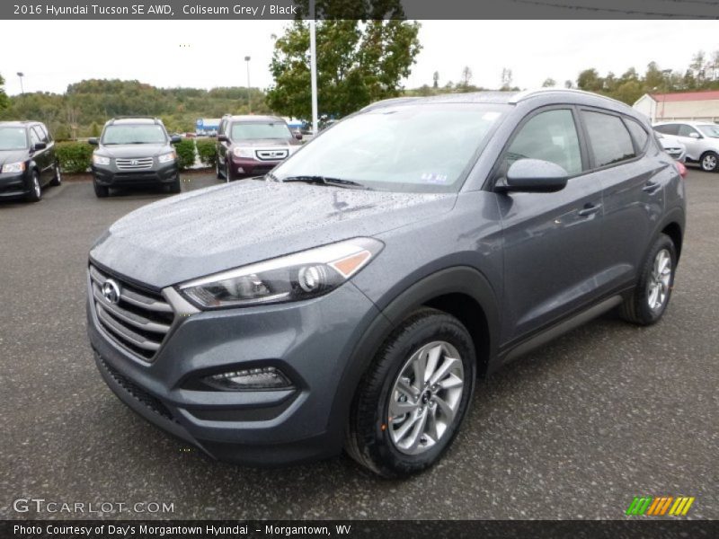 Front 3/4 View of 2016 Tucson SE AWD